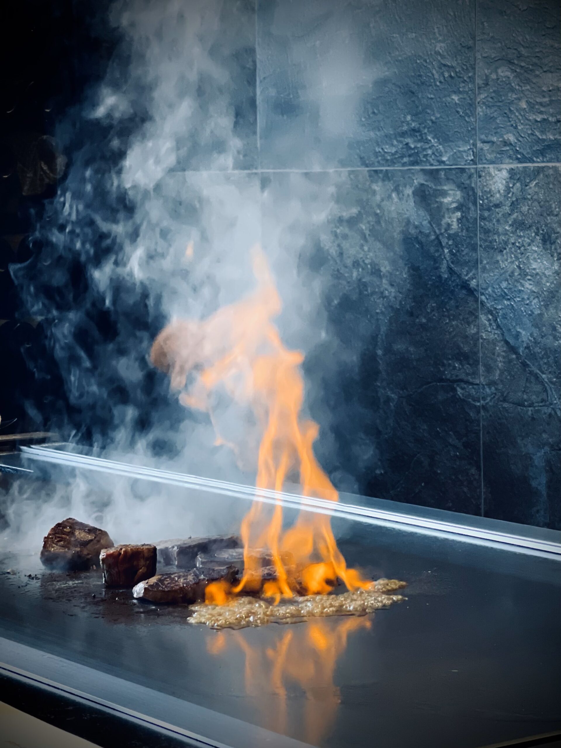 Restaurant HONJIN～目の前で繰り広げられる世界レベルの料理の数々