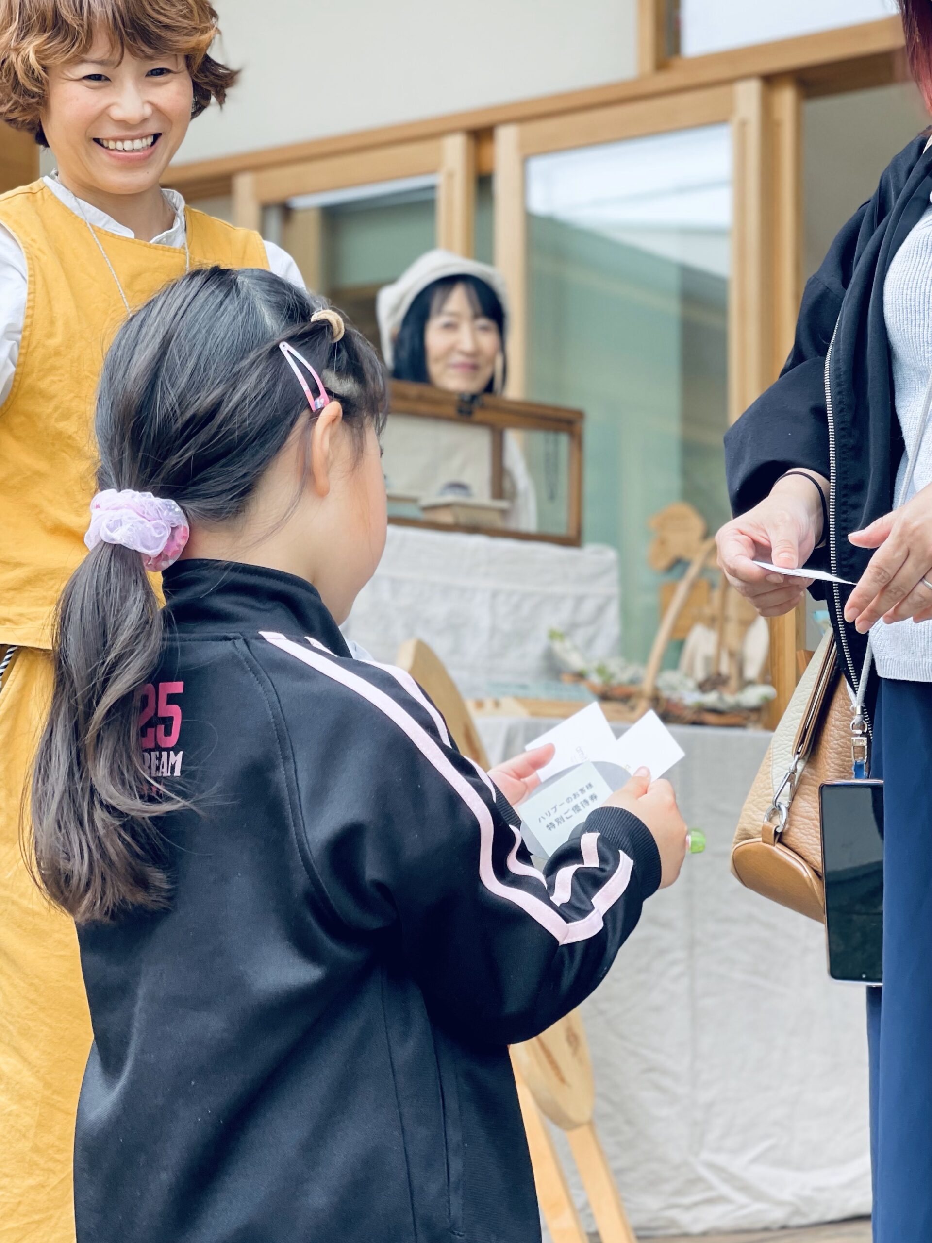 9月23日「ガーデン ランチ マーケット ワンちゃんもOK」～エコ建築考房